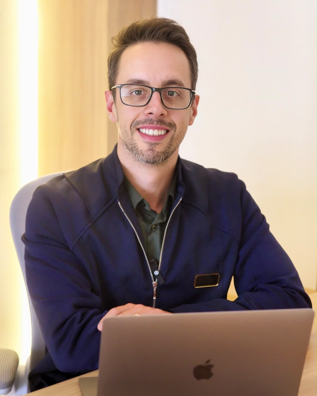 Diogo Christofoli at a consultation